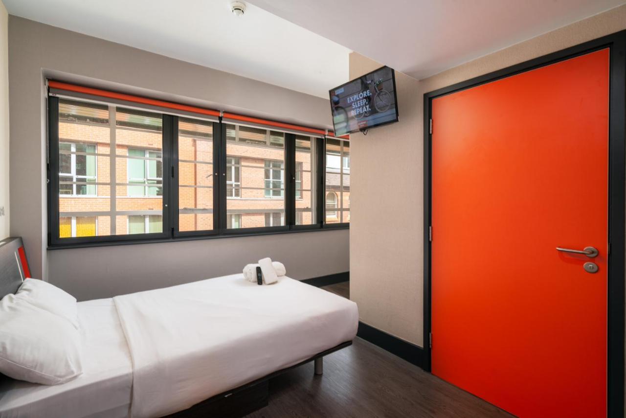 Easyhotel Birmingham Exterior foto