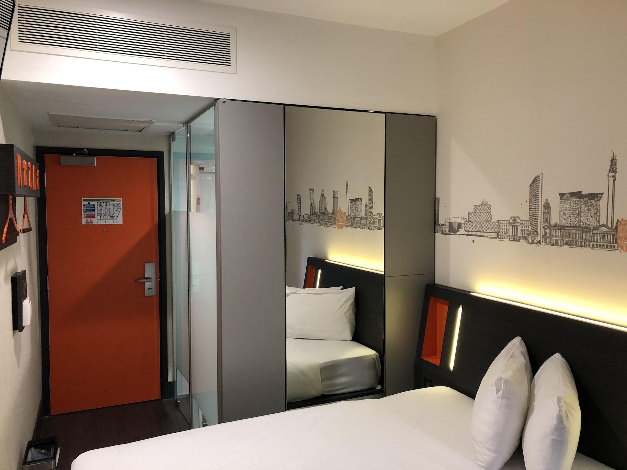 Easyhotel Birmingham Exterior foto