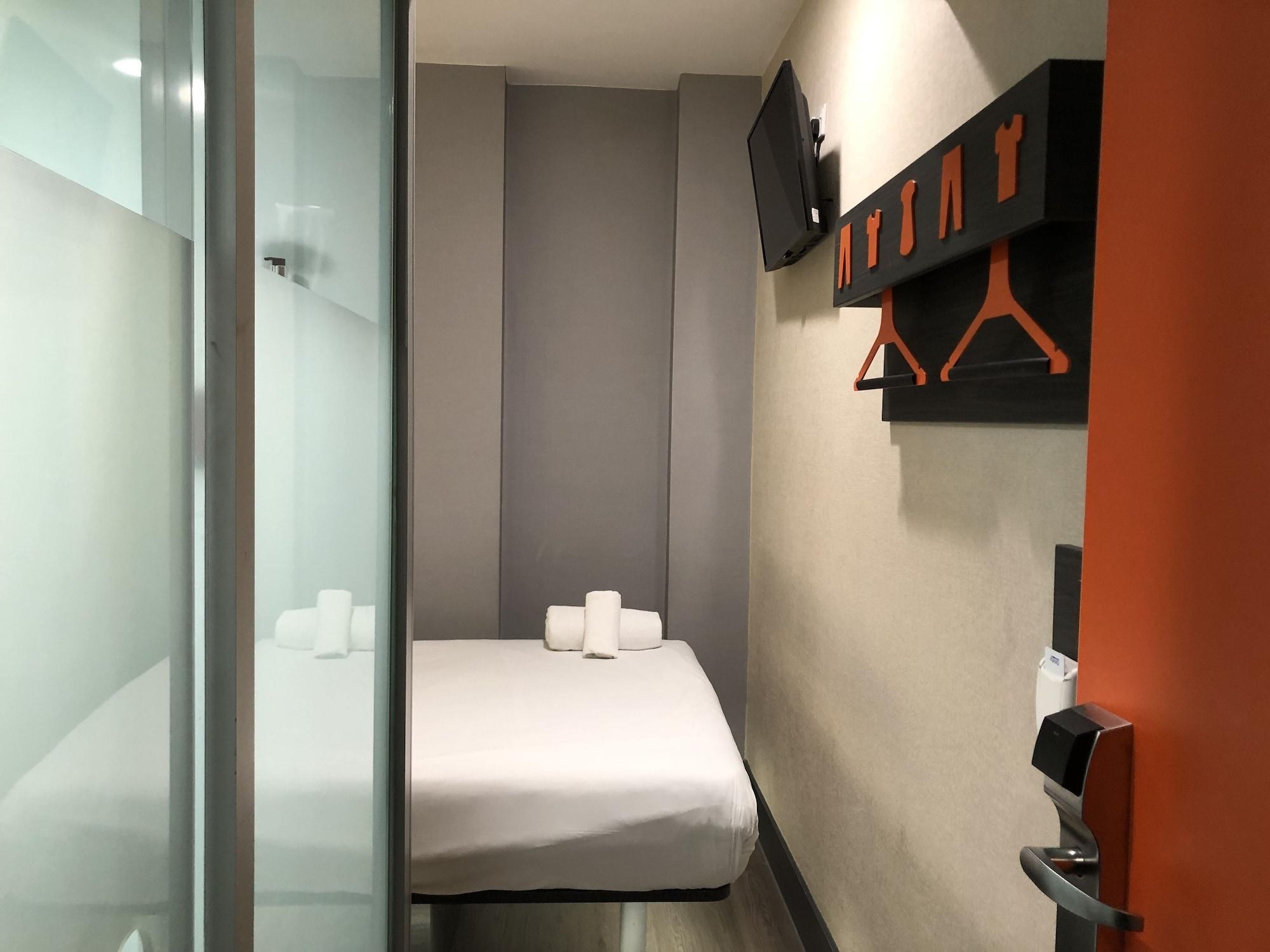 Easyhotel Birmingham Exterior foto