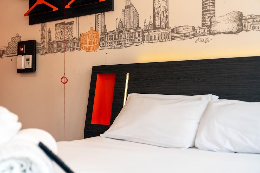 Easyhotel Birmingham Exterior foto