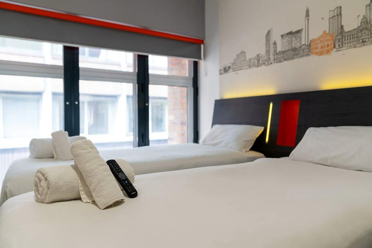 Easyhotel Birmingham Exterior foto
