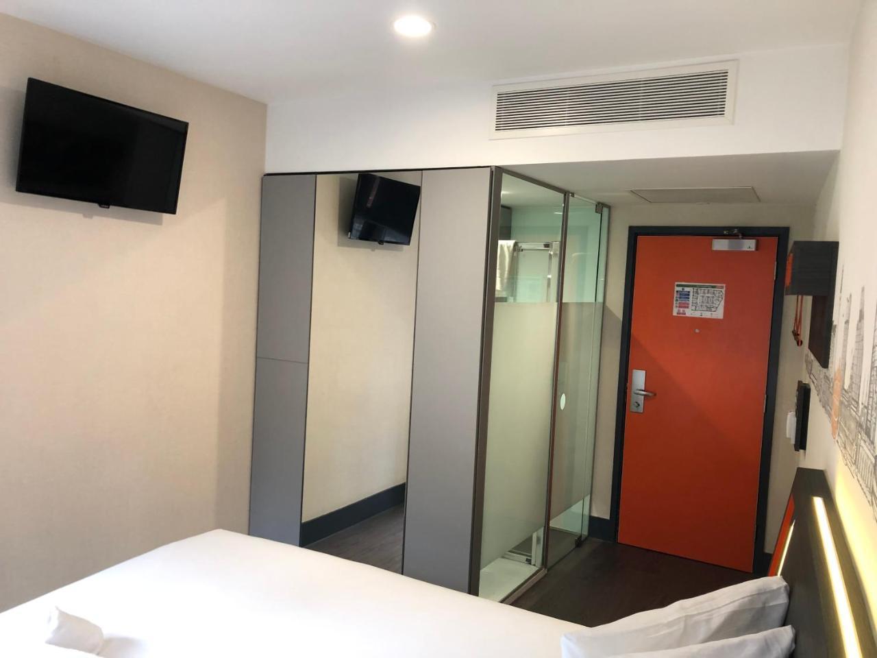 Easyhotel Birmingham Exterior foto